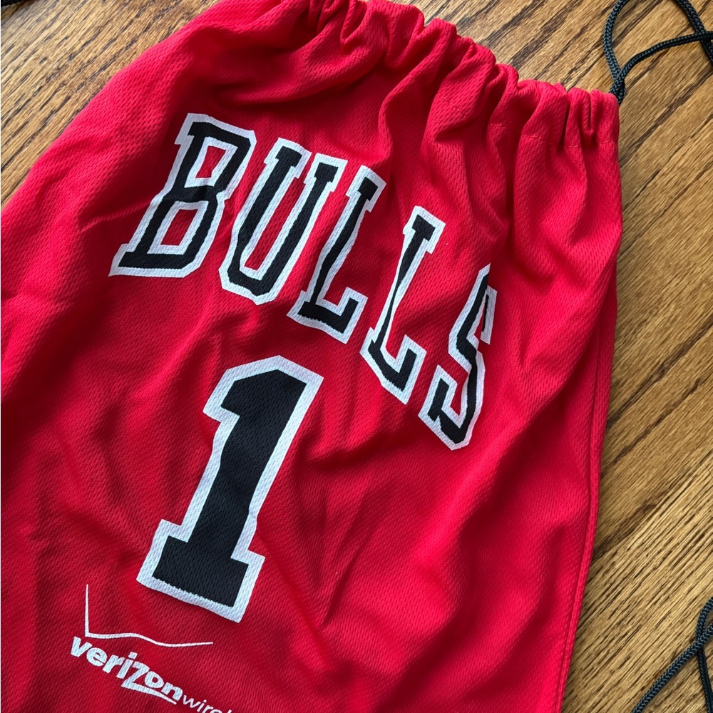 Chicago Bulls Red Drawstring Backpack - Picture 2 of 4